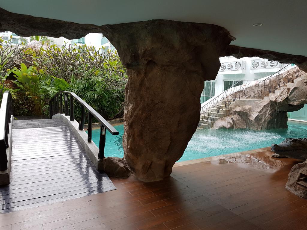 Amazon Matrix By S&D Apartment Jomtien Beach Exterior photo
